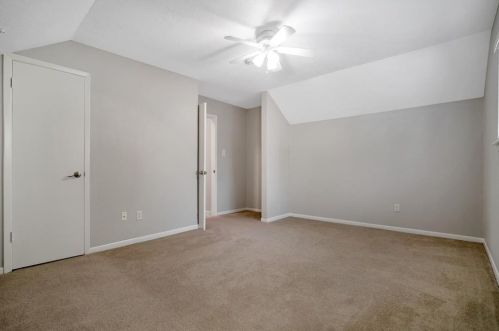 221 Normal Park Dr, Huntsville TX 77320-3438 exterior