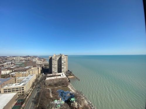 6171 Sheridan Rd, Chicago IL  60660-2802 exterior