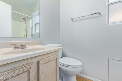 21217 30 Ave, Phoenix AZ 85051-7597 exterior