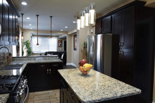 304 107th St, Chicago IL 60655-1709 exterior