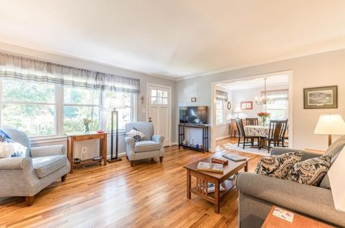 1714 Belle Isle Cir, Atlanta GA 30329-2527 exterior