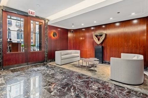 950 Michigan Ave, Chicago IL  60605-2201 exterior