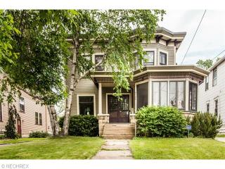 3100 Mapledale Ave, Cleveland OH  44109-2447 exterior