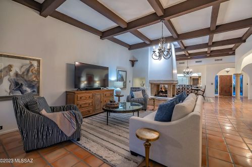 6730 Chapultapec Cir, Tucson AZ  85750-1001 exterior