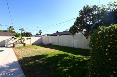 5711 12 Pl, Phoenix AZ 85014-5157 exterior