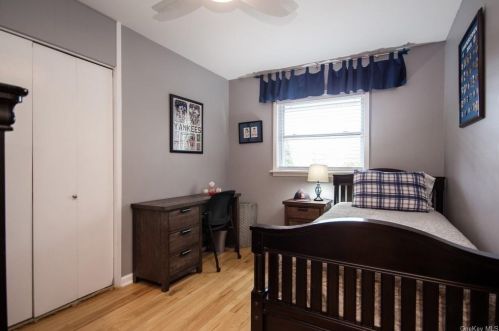 6 Hazelton Cir, Briarcliff NY 10510-1306 exterior