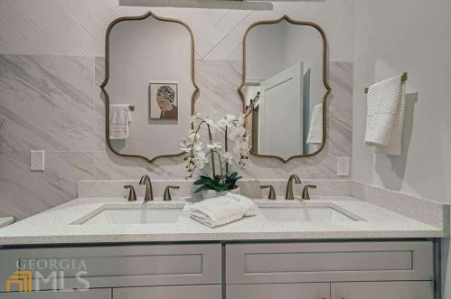 966 Dimmock St, Atlanta GA  30310-3314 exterior