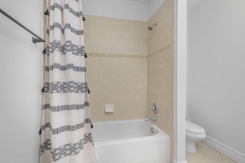 6117 Kendra Ln, Fort Pierce FL 34983-4140 exterior