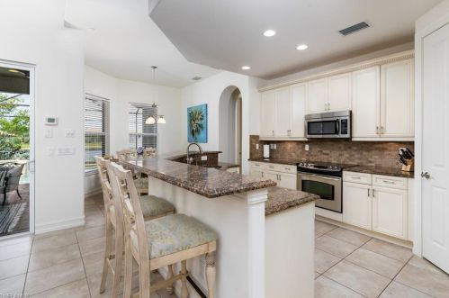 6545 Caldecott Dr, Naples FL 34113-3195 exterior