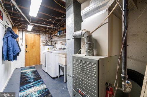 5411 Erdrick St, Philadelphia PA 19135-1013 exterior