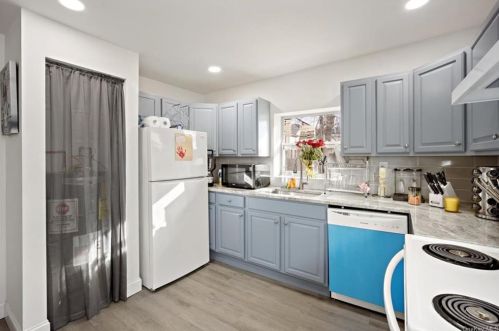 10 Balding Ave, Poughkeepsie NY  12601-2420 exterior