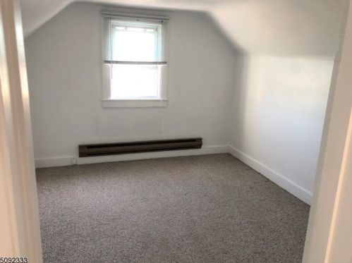 208 Main St, Hackettstown NJ 07840-2039 exterior