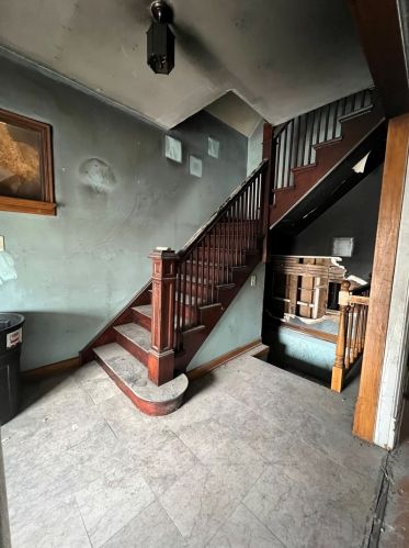 2728 76th St, Chicago IL  60649-4314 exterior