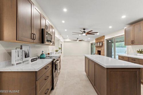 5862 Camino Arenosa, Tucson AZ  85718-4650 exterior