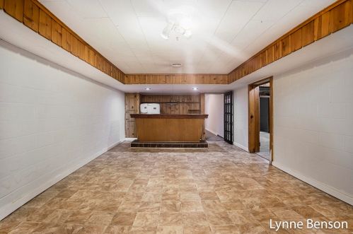 2942 Chamberlain Ave, Grand Rapids MI 49508-2616 exterior