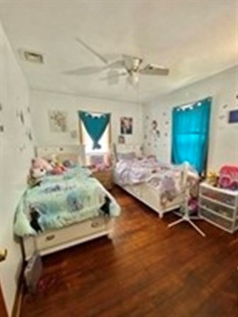 109 Lyons St, Springfield MA 01151-1610 exterior