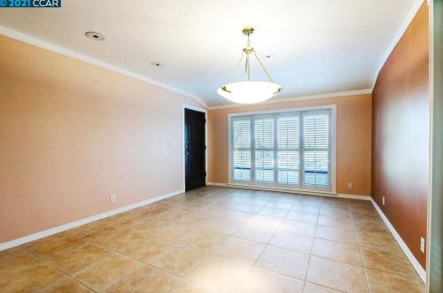 790 Charlton Dr, Concord CA 94523-3551 exterior