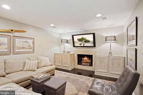 1401 21 St, Arlington VA 22202-1508 exterior