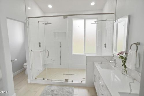 1641 Muirfield Dr, Oxnard CA  93036-7757 exterior