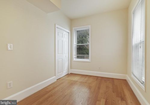 805 T St, Washington DC 20001-3127 exterior