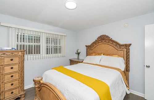 7311 Pensacola Ave, Chicago IL 60706-1156 exterior