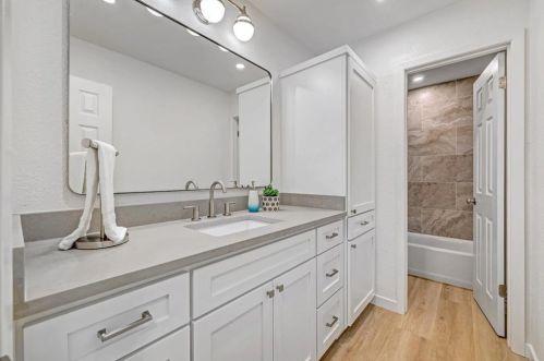 11903 Bobcat Trl, Austin TX exterior