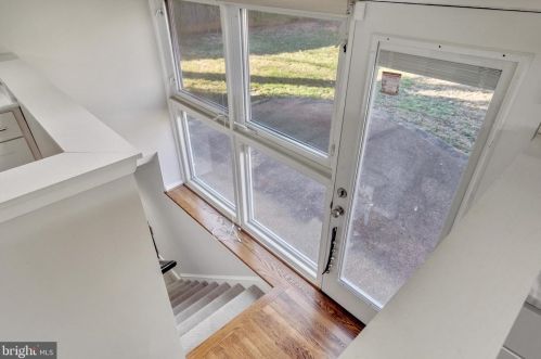 8708 Camden St, Alexandria VA 22308-2318 exterior