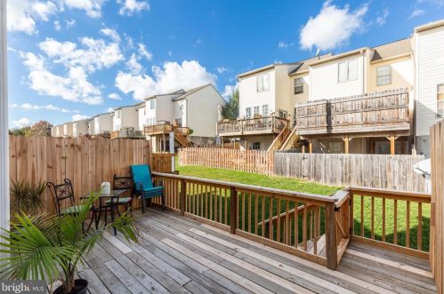 72 Sara Ln, Hanover, PA 17331-8670