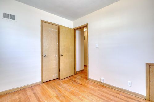 2660 70, Milwaukee WI 53219-2507 exterior