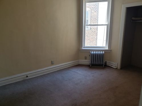 3720 Racine Ave, Chicago IL 60827-6401 exterior