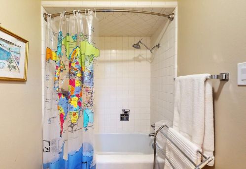 2207 Thousand Pne Dr, Humble TX  77339-3128 exterior