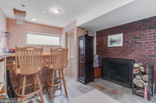 9208 Frst Hvn Dr, Alexandria VA 22309-3216 exterior