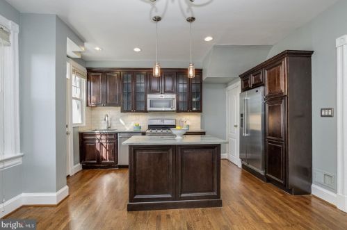 1922 1st St, Washington DC 20001-1480 exterior