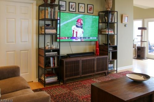 7 Elba Ave, Hopatcong NJ  07843-1807 exterior