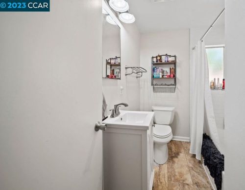 2136 Bonifacio St, Concord, CA 94520-2210