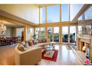 12345 Ridge Cir, Los Angeles, CA 90049-1183