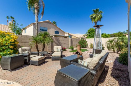 1872 Lantana Dr, Chandler AZ  85248-2170 exterior