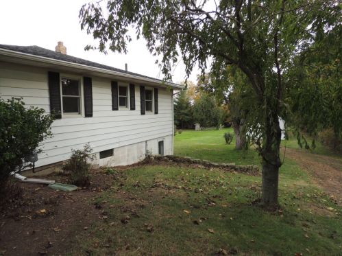 5592 124th Ave, Fennville MI 49408-9428 exterior