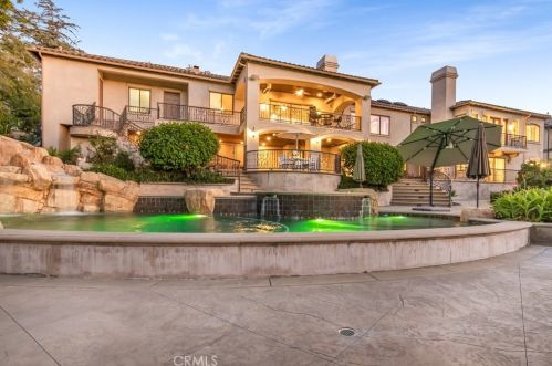 1241 Valencia Mesa Dr, Fullerton CA 92833-2220 exterior