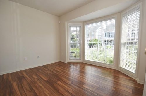 226 Park Square Ln, Pittsburgh PA  15238-3158 exterior