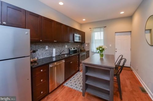 1275 Bucknell St, Philadelphia PA 19145-3214 exterior