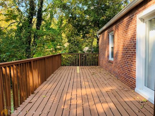 1864 Montrose Dr, Atlanta GA  30344-3002 exterior