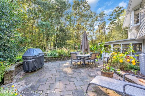 442 Frank Applegate Rd, Jackson Twp NJ 08527-2454 exterior