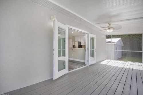 1423 Shadowlawn Dr, Naples FL 34112-4850 exterior