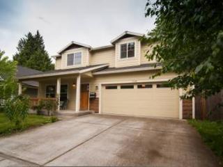 7128 8 St, Portland OR  97211-3526 exterior