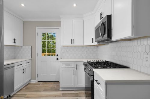 279 Booker St, Atlanta GA 30315-3604 exterior