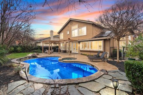 3298 Stonehurst Dr, Folsom, CA 95762-7612