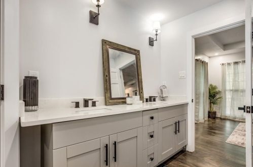 2933 Margaret Mitchell Ct, Atlanta GA 30327-1614 exterior