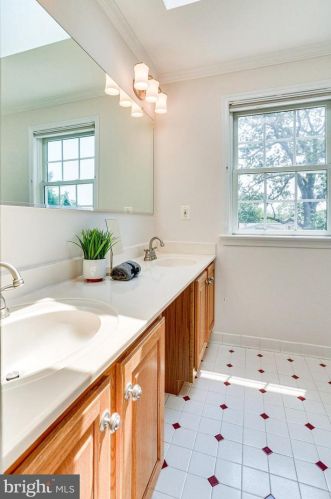 5710 6th St, Arlington VA  22205-1014 exterior