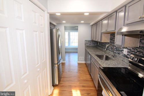 6439 Patience Ct, Alexandria VA 22315-3443 exterior